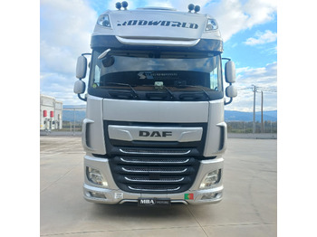 Тягач DAF XF 530