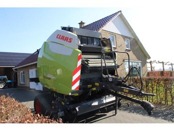 Комбайн CLAAS Variant