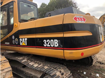 Гусеничный экскаватор CATERPILLAR 320B