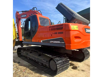 Экскаватор DOOSAN DX225