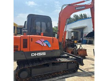 Гусеничный экскаватор DOOSAN DH55