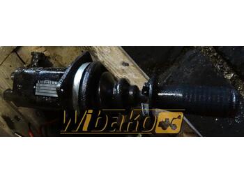 Кабина и интерьер LIEBHERR