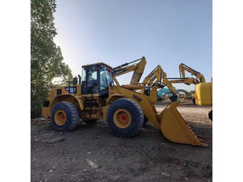 : фото в шапке страницы