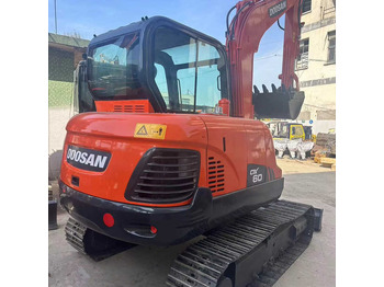 Гусеничный экскаватор DOOSAN DX60