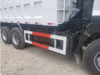 Самосвал HINO