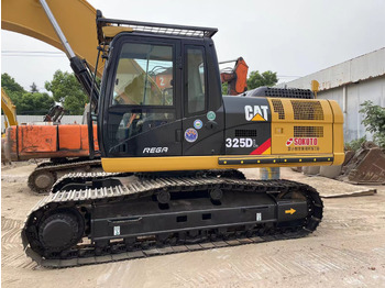 Гусеничный экскаватор CATERPILLAR