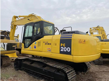 Гусеничный экскаватор KOMATSU PC200-7