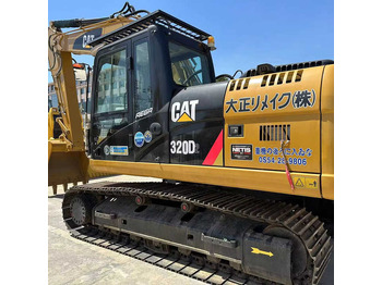 Гусеничный экскаватор CATERPILLAR 320E