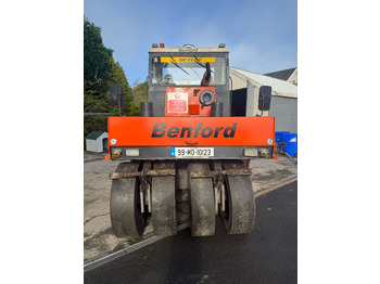 Пневмоколесный каток Bomag BW20R: фото 2 Пневмоколесный каток Bomag BW20R: фото 2