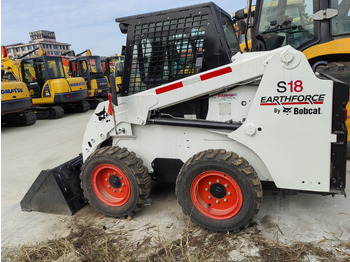 Мини-погрузчик с бортовым поворотом BOBCAT S18