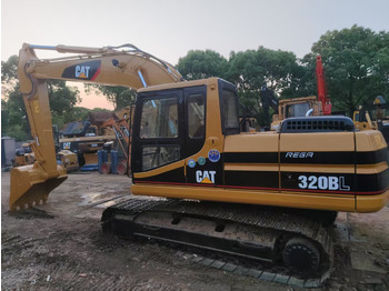 Гусеничный экскаватор CATERPILLAR 320B