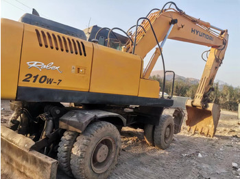 Колёсный экскаватор HYUNDAI R210W-7: фото 3 Колёсный экскаватор HYUNDAI R210W-7: фото 3