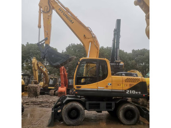 Колёсный экскаватор HYUNDAI R210W-9: фото 4 Колёсный экскаватор HYUNDAI R210W-9: фото 4