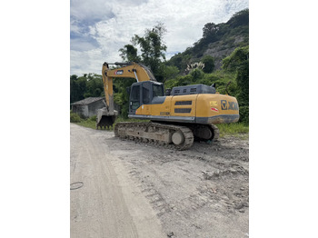 Гусеничный экскаватор XCMG XE370