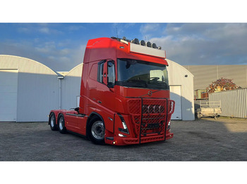 Тягач VOLVO FH16 750