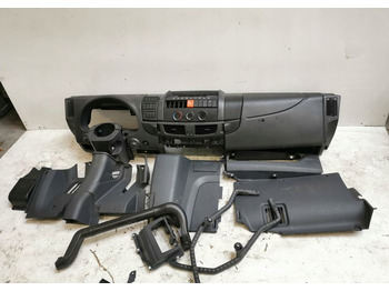 : фото в шапке страницы