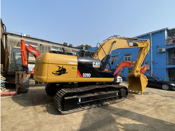 Гусеничный экскаватор CATERPILLAR 320D