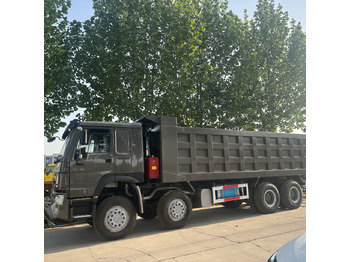 Самосвал SINOTRUK HOWO