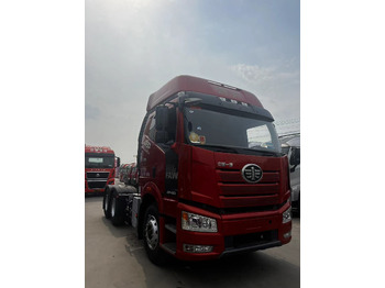 Новый Тягач SINOTRUK Tractor Unit J6P 6X4 Manual Transmission New: фото 3