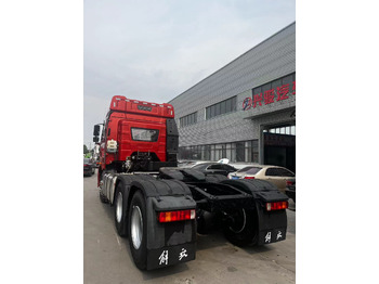 Новый Тягач SINOTRUK Tractor Unit J6P 6X4 Manual Transmission New: фото 4