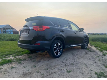 Внедорожник TOYOTA