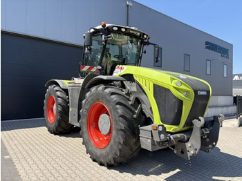 Трактор CLAAS Xerion