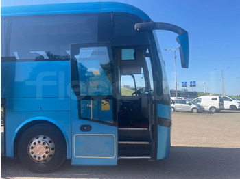 Туристический автобус