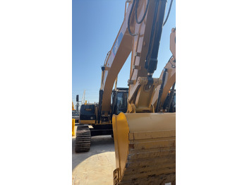 Гусеничный экскаватор CATERPILLAR 330D2L