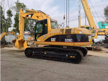 Гусеничный экскаватор CATERPILLAR 320CL