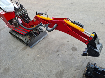 Мини-экскаватор BOBCAT