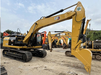 Гусеничный экскаватор CATERPILLAR 320D