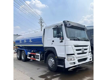 Ассенизатор SINOTRUK