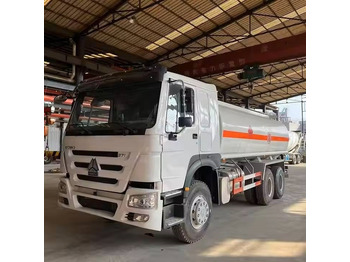 Грузовик-цистерна SINOTRUK HOWO