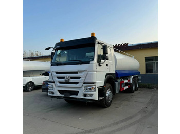 Ассенизатор SINOTRUK