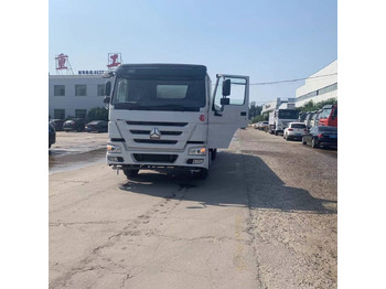 Ассенизатор Howo 371: фото 2 Ассенизатор Howo 371: фото 2