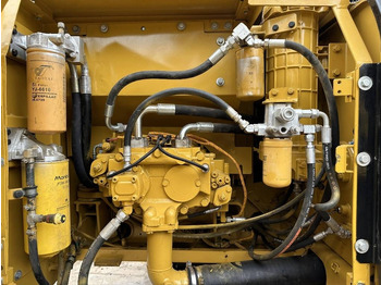 Гусеничный экскаватор CAT 320D2: фото 5