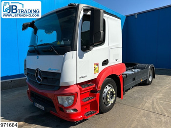 Тягач MERCEDES-BENZ Actros 1843