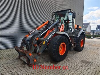 Колёсный погрузчик HITACHI ZW180