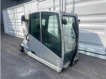 Кабина и интерьер ATLAS