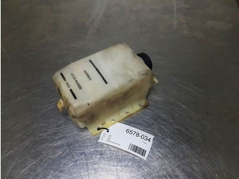 Case 621D - Tank/Behälter/Reservoir в лизинг Case 621D - Tank/Behälter/Reservoir: фото 2