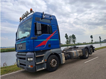 Грузовик-шасси MAN TGA 26.390