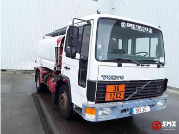 Грузовик-цистерна VOLVO FL6