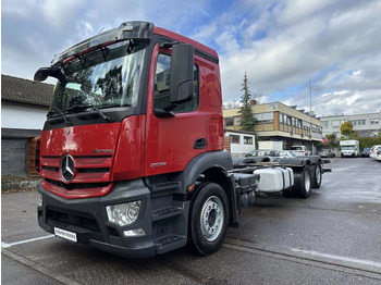 Грузовик-шасси MERCEDES-BENZ