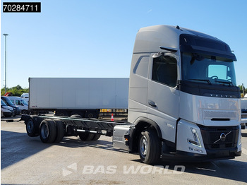 Volvo FH 62 R AERO 6X2 NEW Horsetruck chassis Lift+Lenkachse Dynamic Steering Mirror cam Euro 6 в лизинг Volvo FH 62 R AERO 6X2 NEW Horsetruck chassis Lift+Lenkachse Dynamic Steering Mirror cam Euro 6: фото 3