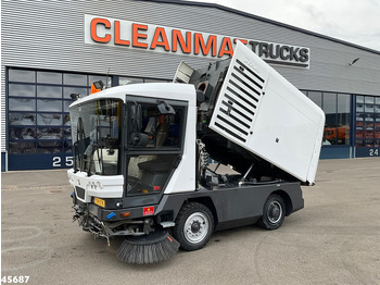 Подметально-уборочная машина RAVO