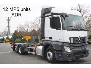 Грузовик-контейнеровоз/ Сменный кузов MERCEDES-BENZ Actros 2545