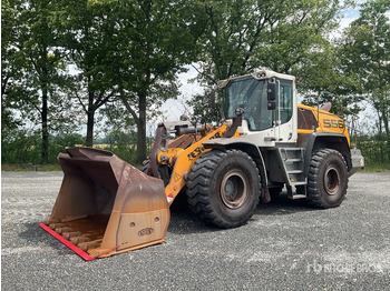 Колёсный погрузчик LIEBHERR L 556