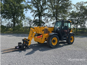 Телескопический погрузчик JCB