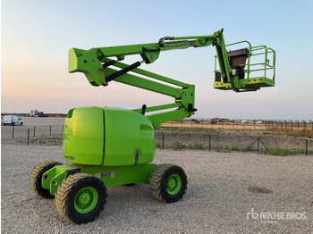 Коленчатый подъемник JLG