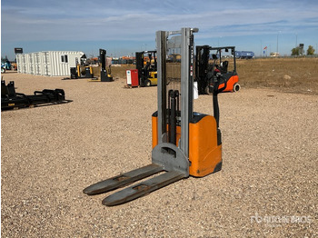 Штабелер STILL